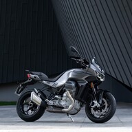 Mootorratas Moto Guzzi V100 Mandello Blu Oceano