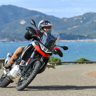 Demo mootorratas Aprilia Tuareg 660 E5 Martian Red
