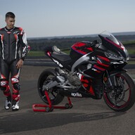 Mootorratas Aprilia Tuono RS 457 Prismatic Dark