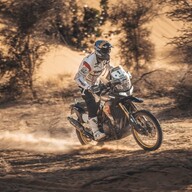 Mootorratas Aprilia Tuareg Rally 660 