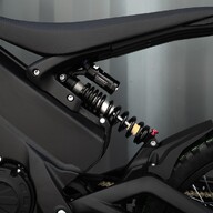 Talaria XXX (TL2500MX) 60V/40Ah maastikusõiduk 2025 Black Edition
