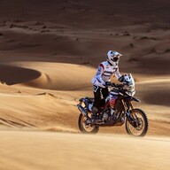 Mootorratas Aprilia Tuareg Rally 660 