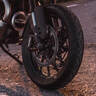 Mootorratas Moto Guzzi V85 Strada Verde Legnano