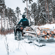 Timber sled: (timber trailer on skis)