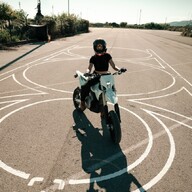 Elektrimootorratas Stark VARG SM 80 hj