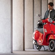 Roller Vespa GTS Super 300, Bianco Innocente