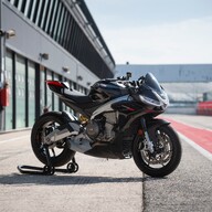 Mootorratas Aprilia Tuono 660 Factory Toofast