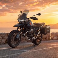 Mootorratas Moto Guzzi V85 TT Travel Blu Zefiro
