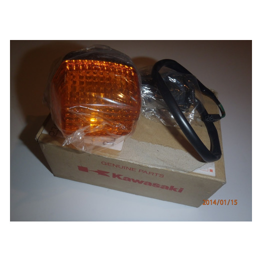 Esimene suunatuli FR Kawasaki ZX900 23-037-1428