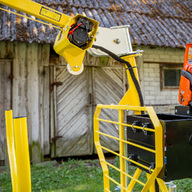 Luggage container: with chainsaw holder