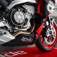 Mootorratas Aprilia Tuono 660 Torque Red 