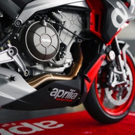 Mootorratas Aprilia Tuono 660 Concept Black