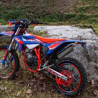 Beta RR Enduro 4T 125 R, punane