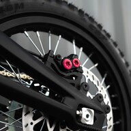 Talaria XXX (TL2500MX) 60V/40Ah maastikusõiduk 2025 Black Edition