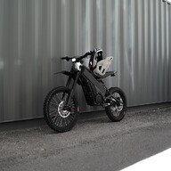 Talaria XXX (TL2500MX) 60V/40Ah maastikusõiduk 2025 Black Edition