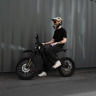 Talaria XXX (TL2500MX) 60V/40Ah maastikusõiduk 2025 Black Edition