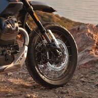 Mootorratas Moto Guzzi V85 TT Travel Blu Zefiro