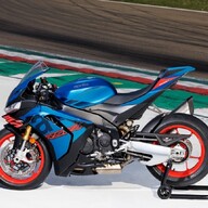 Mootorratas Aprilia RSV4 1100 Euro5+ Stingray Blue