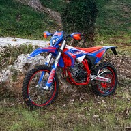 Beta RR Enduro 4T 125 R, punane