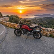 Mootorratas Moto Guzzi V85 Strada Verde Legnano