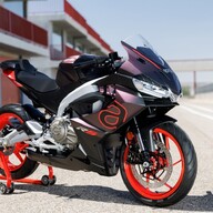 Mootorratas Aprilia Tuono RS 457 Prismatic Dark