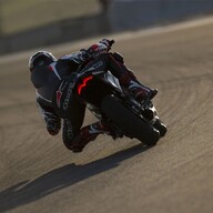 Mootorratas Aprilia Tuono RS 457 Prismatic Dark