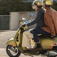 Roller Vespa GTS Super Sport 300 Arancio impulsivo