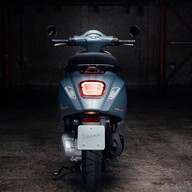 Roller Vespa Primavera Officina 8 50 Blu Officina 8