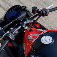 Mootorratas Aprilia Tuono 660 Factory Dark Banshee