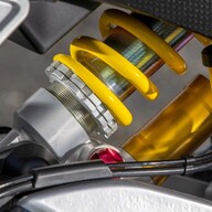 Mootorratas Aprilia Tuono 660 Factory Toofast