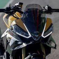 Mootorratas Aprilia Tuono V4 1100 RR, Shark Grey