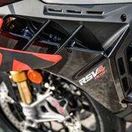 Mootorratas Aprilia RSV4 1100 Factory Euro5 Time Attack